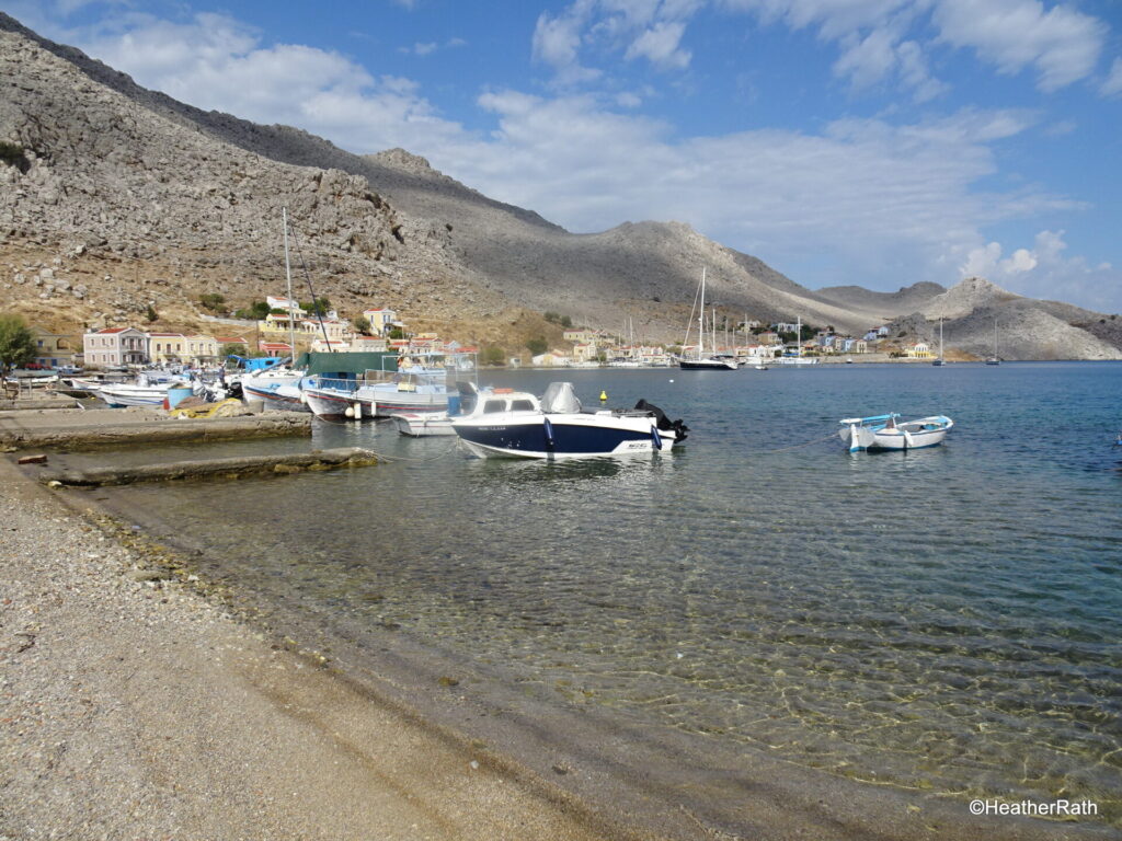 Harbour and beginning of the beach at Pedi