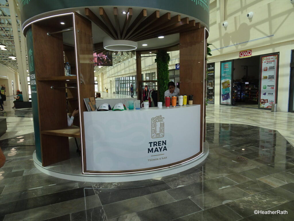 information counter inside the Merida-Teya station