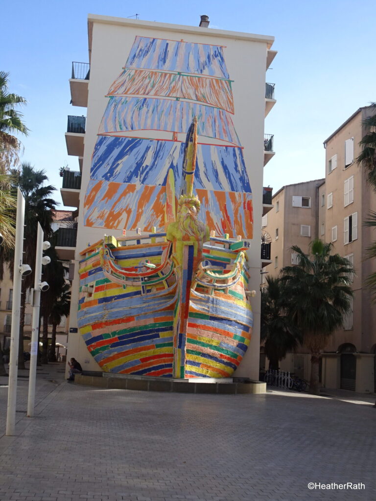 life size sculture of the prow of a royal ship from the 18th century