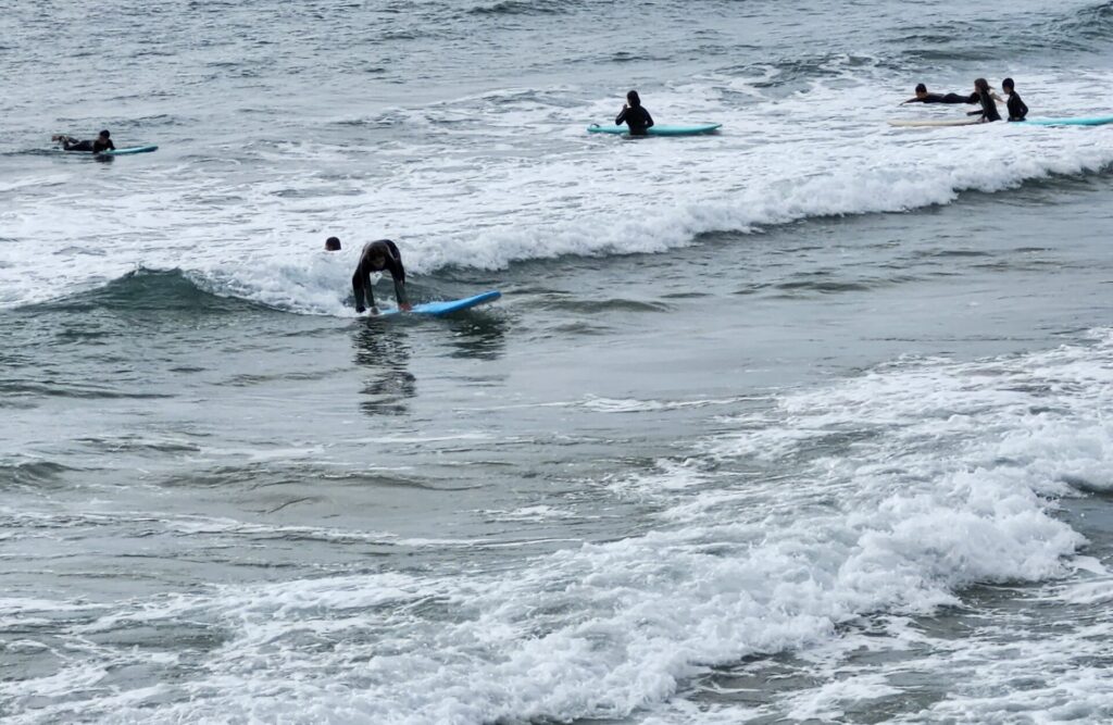 kids surfing at Les Sablettes