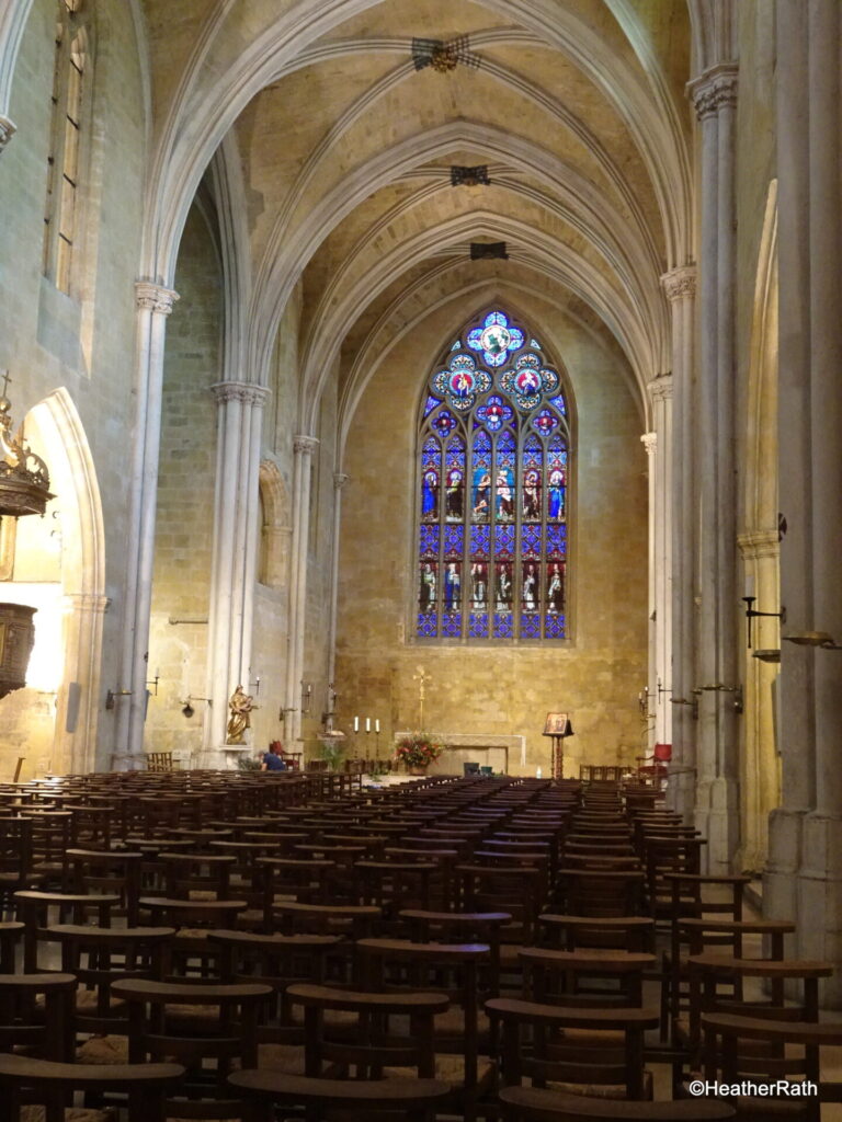 interior view of the Eglise Saint-Jean de Malte