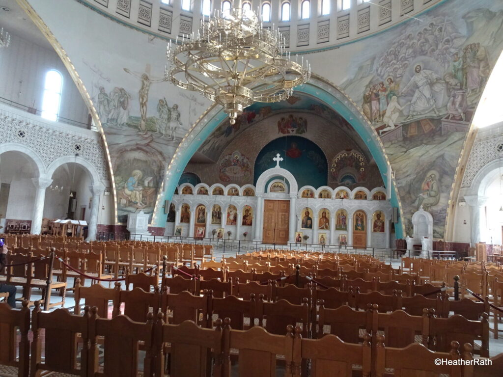 pic of inside of Resurrection of Christ Orthodox Cathedral