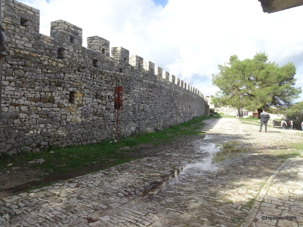 pic of a original section of the Berat castle wall