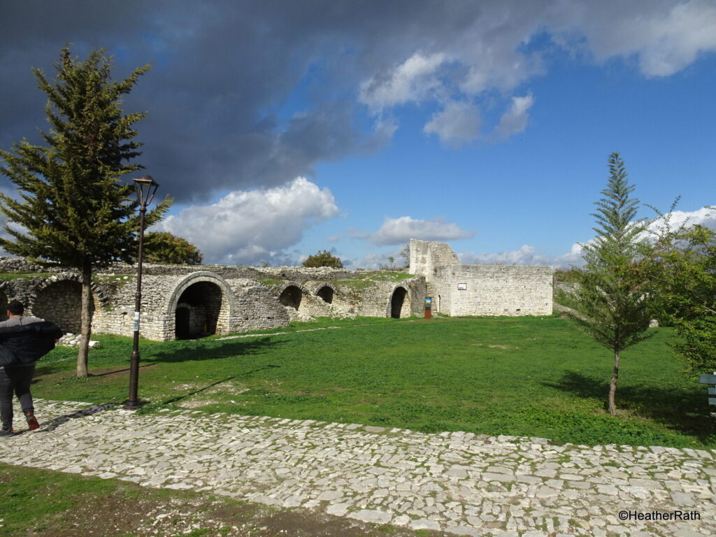 pic of the ruins of the White Mosque only partial remains of the minaret
